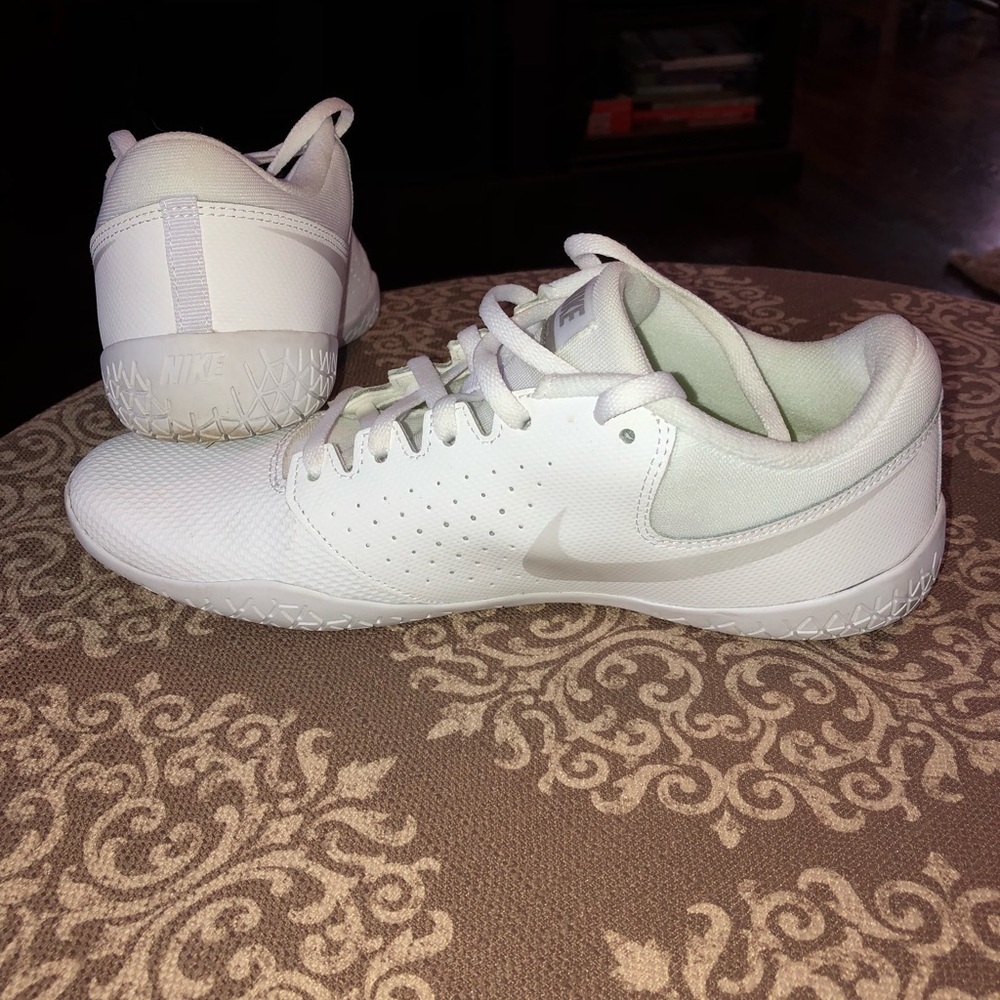 Nike Sideline IV Women’s Sneakers